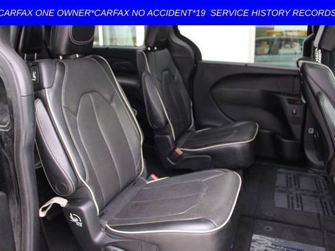 Used 2018 Chrysler Pacifica Limited w/ Advanced Safetytec Group image 22