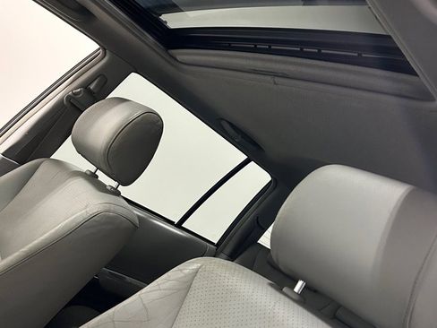 Used 2006 Toyota Highlander Hybrid image 17