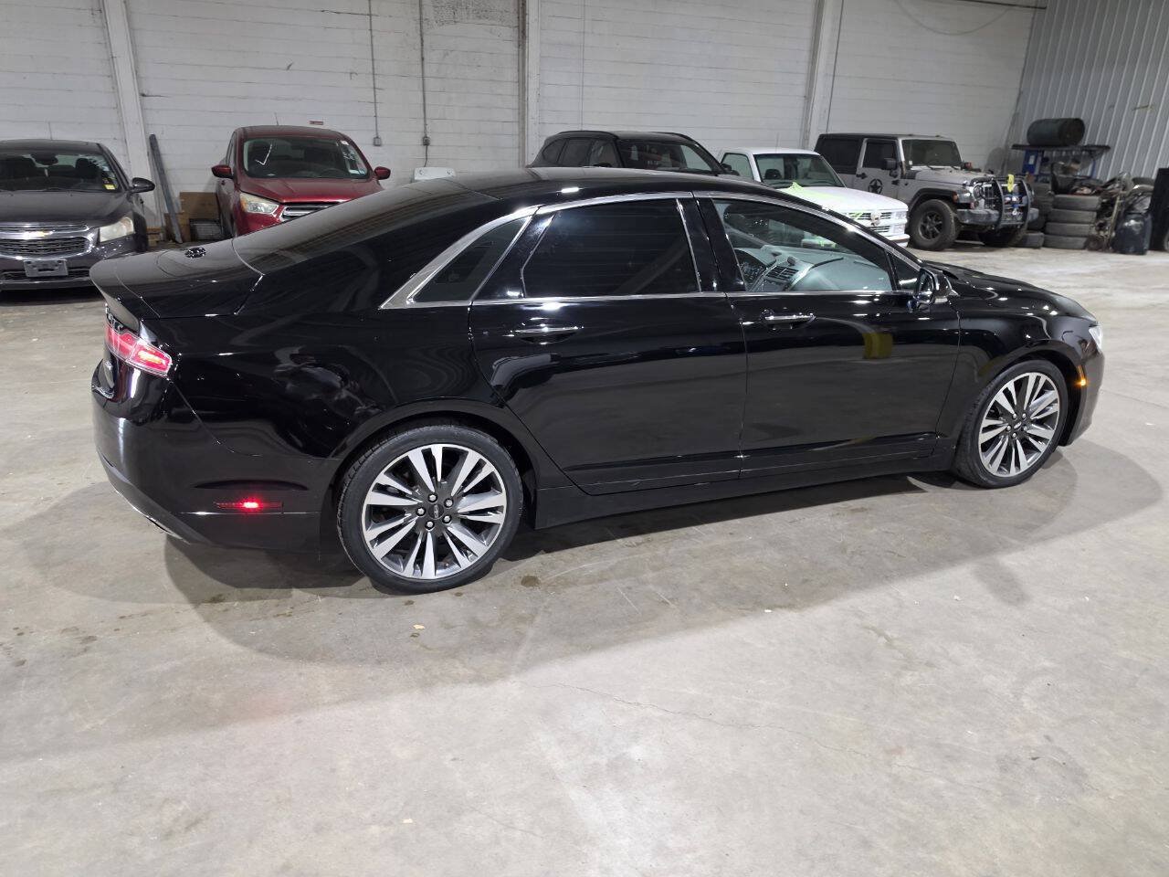 Used 2017 Lincoln MKZ Reserve w/ Climate Package FWD image 13