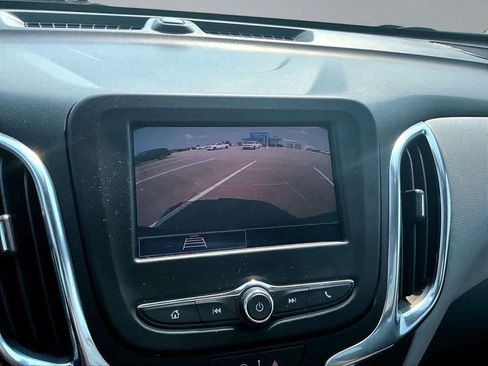 Used 2024 Chevrolet Equinox LS AWD/4WD image 16