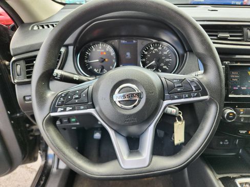 Used 2019 Nissan Rogue S image 15