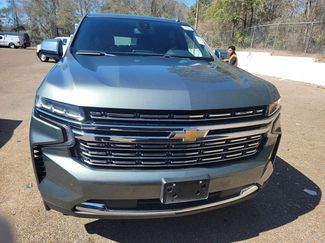 Used 2023 Chevrolet Suburban Premier video 3
