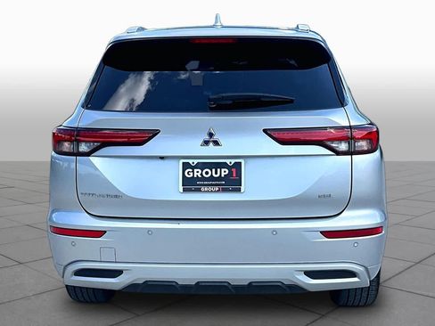 Used 2024 Mitsubishi Outlander SEL FWD image 5