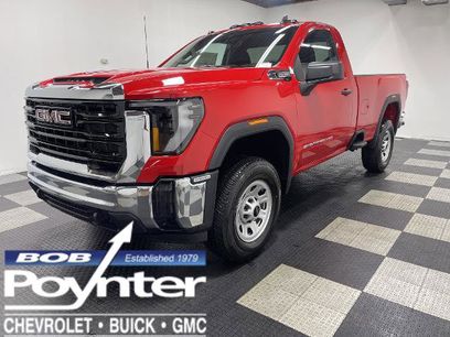 New 2025 GMC Sierra 3500 Pro w/ Convenience Package