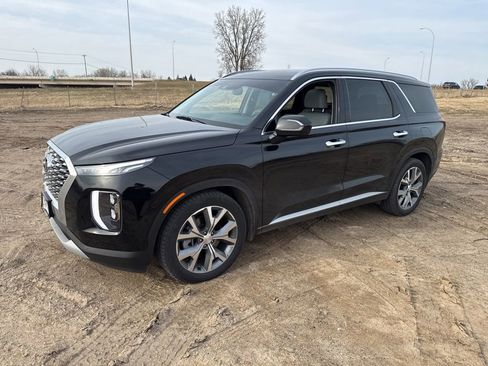Used 2020 Hyundai Palisade SEL image 2
