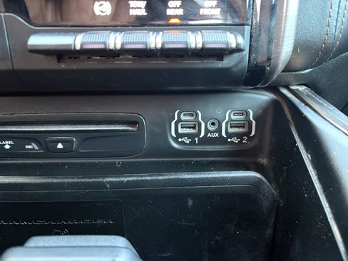 Used 2019 RAM 2500 Limited AWD/4WD image 18