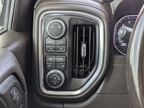 Used 2019 GMC Sierra 1500 SLT w/ SLT Premium Plus Package AWD/4WD image 22