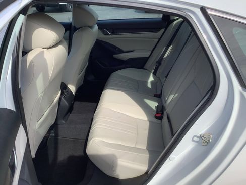 Used 2019 Honda Accord EX-L image 10