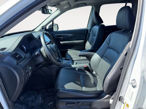 Certified 2023 Honda Ridgeline RTL image 10