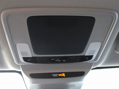 New 2026 Honda HR-V LX image 40