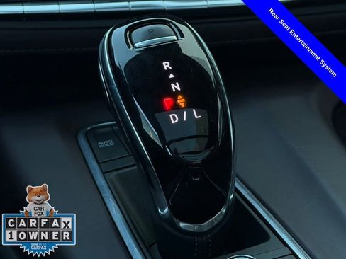 Used 2022 Cadillac Escalade ESV Sport Platinum image 17