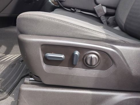 Used 2022 Chevrolet Silverado 1500 LT image 33