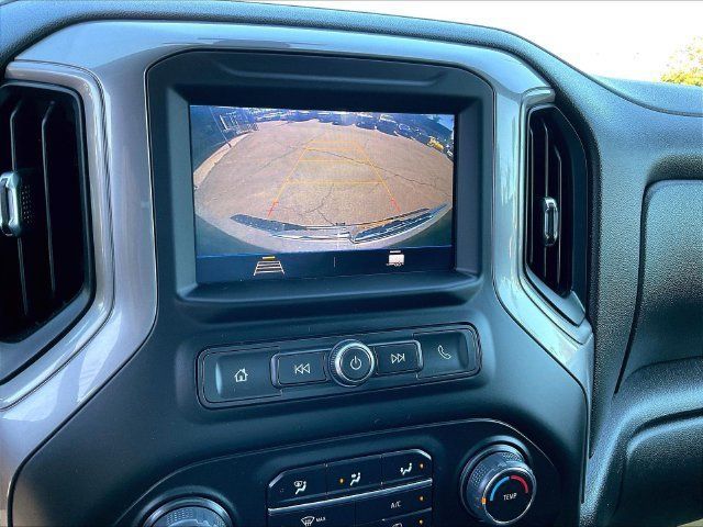 Certified 2022 Chevrolet Silverado 2500 Custom w/ Custom Value Package AWD/4WD image 18