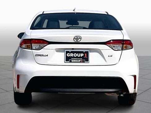 Used 2024 Toyota Corolla LE image 5