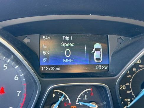 Used 2017 Ford Focus SE image 8