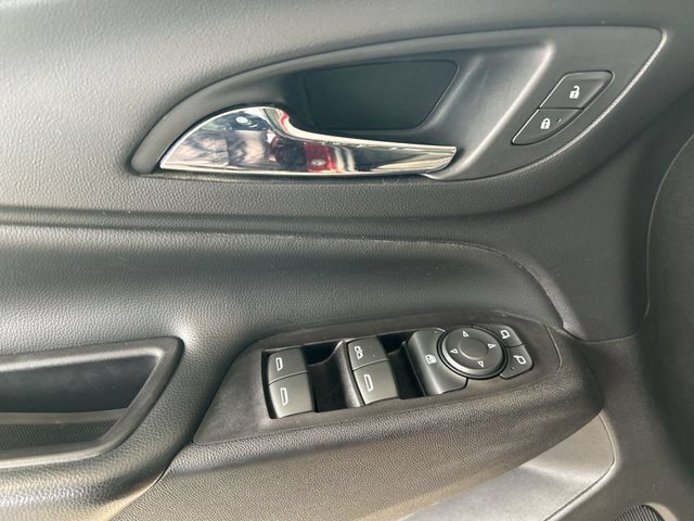 Used 2018 Chevrolet Equinox LT w/ Sun & Infotainment Package AWD/4WD image 23