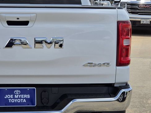 Used 2025 RAM 1500 Laramie AWD/4WD image 9