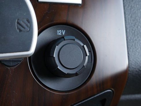 Used 2016 Ford F250 Lariat w/ Lariat Interior Package image 42