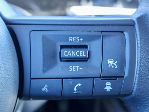 Used 2025 Nissan Kicks SV w/ Charging Package image 13