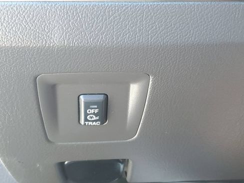 Used 2002 Ford Thunderbird RWD image 18