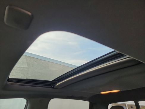 Used 2024 Chevrolet Colorado ZR2 w/ ZR2 Convenience Package III image 23