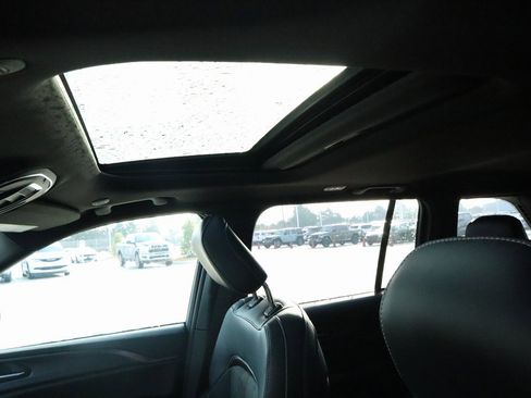 New 2025 Jeep Grand Cherokee Altitude image 15