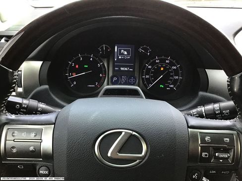 Used 2019 Lexus GX 460 Luxury image 8