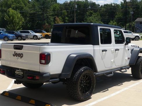 Used 2020 Jeep Gladiator Rubicon w/ Trailer Tow Package AWD/4WD image 5