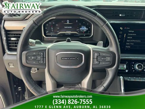 Used 2023 GMC Sierra 1500 Denali AWD/4WD image 19