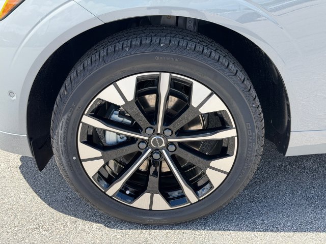 New 2027 Volvo XC90 B5 Core AWD/4WD image 15