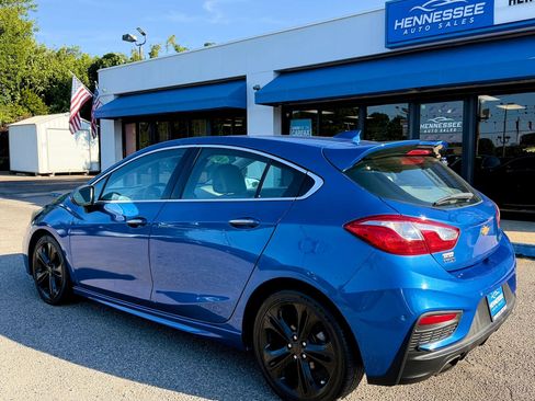 Used 2017 Chevrolet Cruze Premier FWD image 19