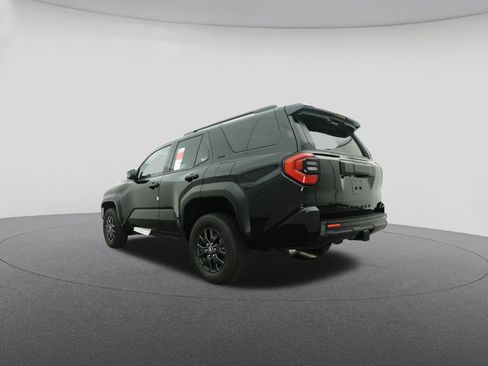 New 2026 Toyota 4Runner SR5 AWD/4WD image 21