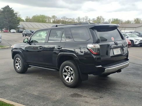 Certified 2023 Toyota 4Runner TRD Off-Road AWD/4WD image 20