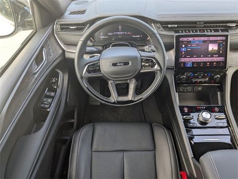 New 2025 Jeep Grand Cherokee Overland w/ Adv Protech Group III image 17