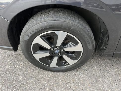 Used 2017 Subaru Forester 2.5i Premium image 20