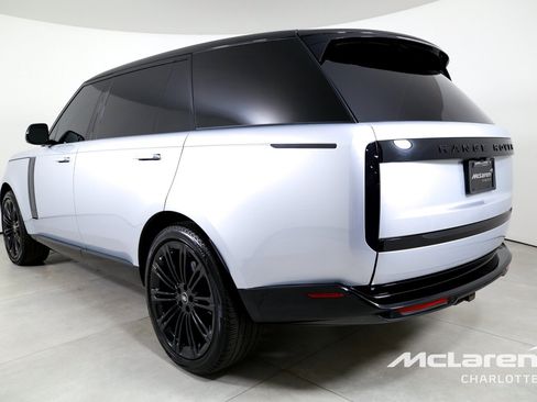 Used 2024 Land Rover Range Rover Long Wheelbase SE AWD/4WD image 6