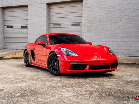 Used 2018 Porsche 718 Cayman RWD image 18