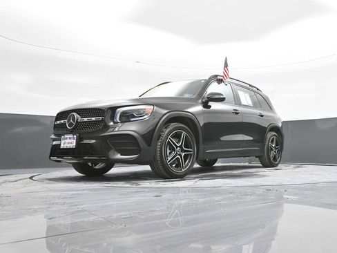 Used 2022 Mercedes-Benz GLB 250 4MATIC image 36