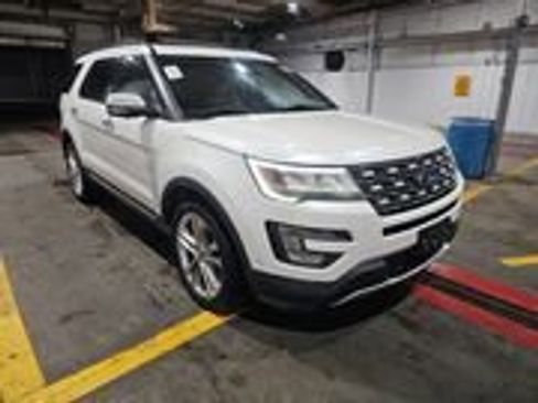 Used 2016 Ford Explorer Limited w/ Equipment Group 301A image 1