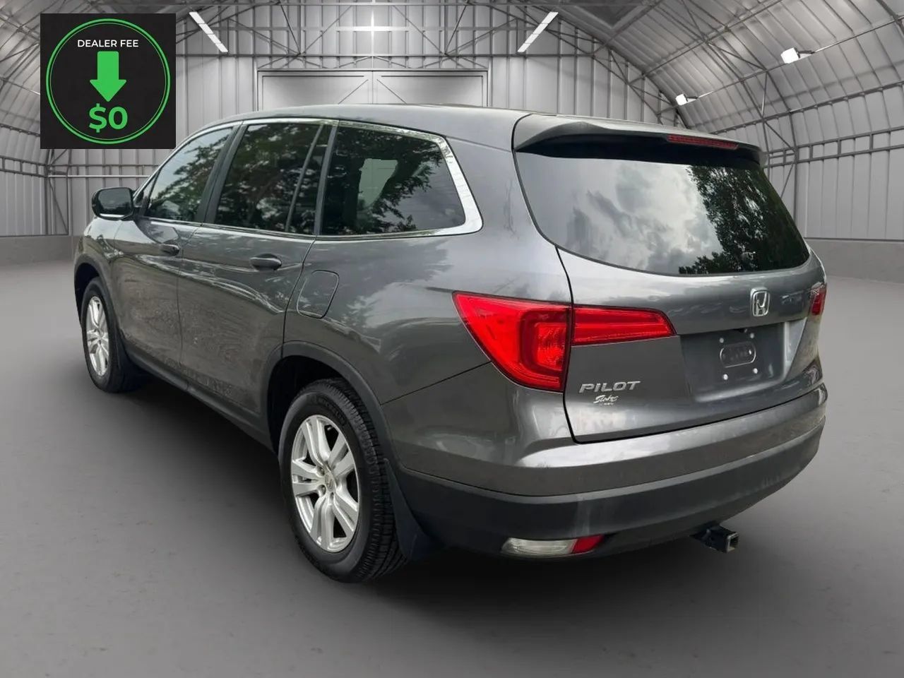 Used 2016 Honda Pilot LX image 3