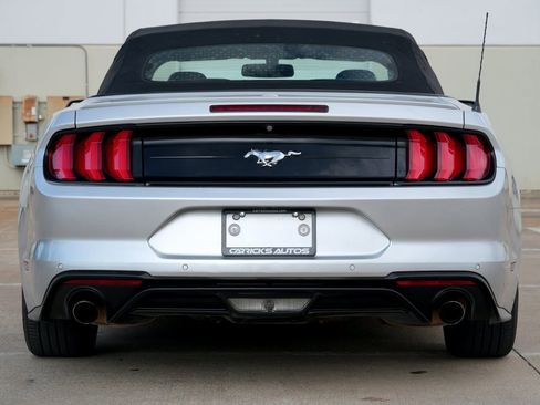 Used 2019 Ford Mustang Premium RWD image 16