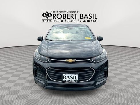 Used 2018 Chevrolet Trax LS AWD/4WD image 3