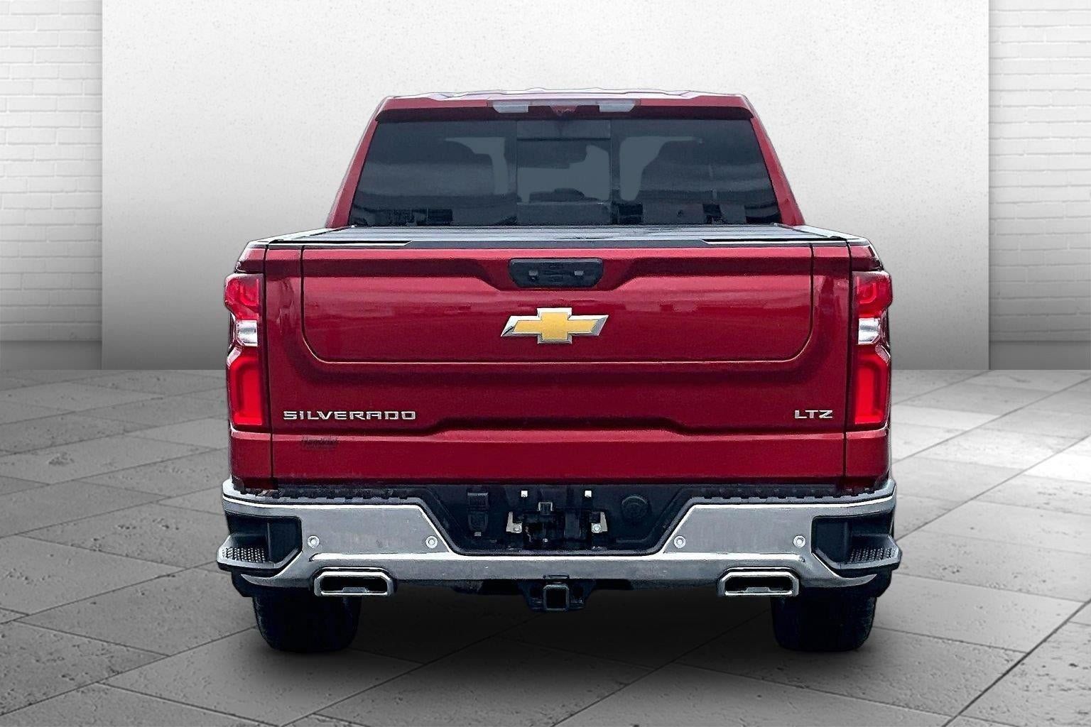 Used 2025 Chevrolet Silverado 1500 LTZ w/ LTZ Premium Package AWD/4WD image 3