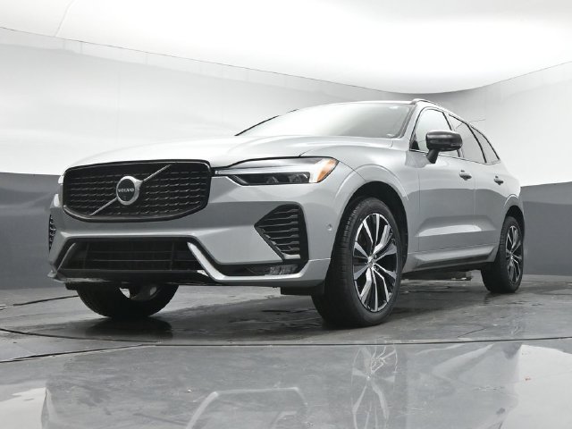 Used 2024 Volvo XC60 B5 Plus w/ Protection Package Premier AWD/4WD image 36