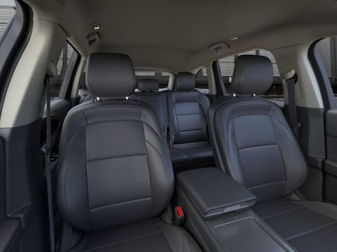 New 2026 Lincoln Nautilus Premier AWD/4WD image 10