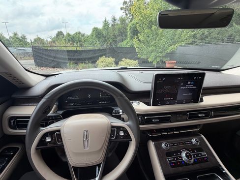 Used 2022 Lincoln Aviator Reserve w/ Equipment Group 201A AWD/4WD image 28