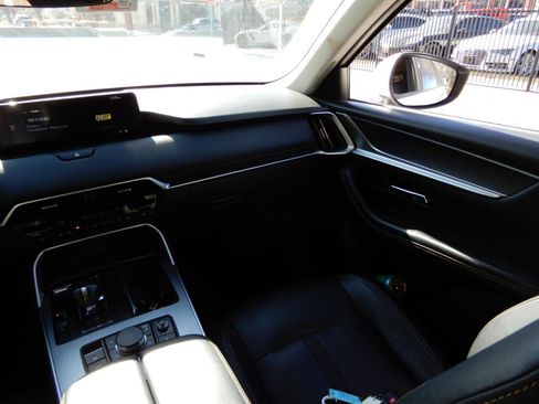 Used 2024 MAZDA CX-90 3.3 Turbo w/ Preferred Plus image 20