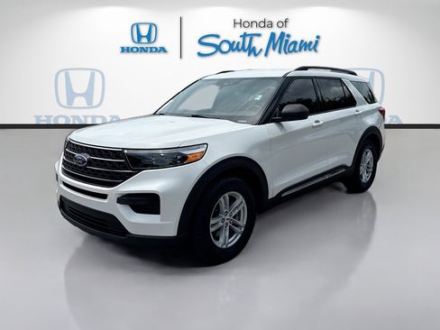 Used 2020 Ford Explorer XLT RWD image 3