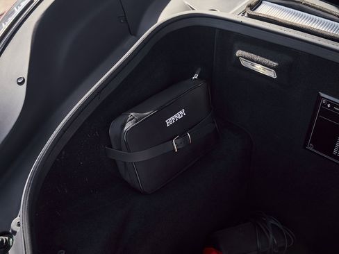 Used 2019 Ferrari 488 Spider Base image 12