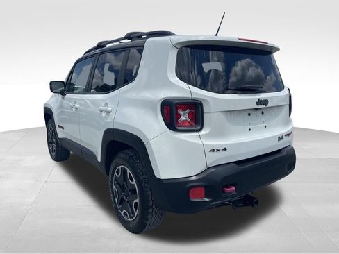 Used 2017 Jeep Renegade Trailhawk AWD/4WD image 16